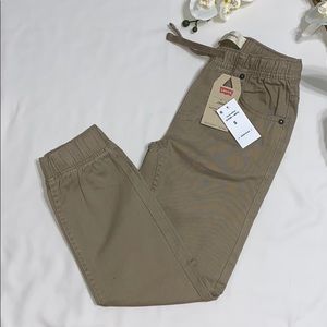 Brand NWT Levi’s Jogger